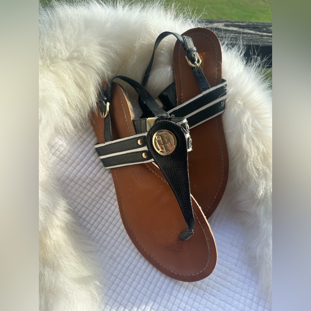 Tommy Hilfiger  Women's Black and Brown Sandals